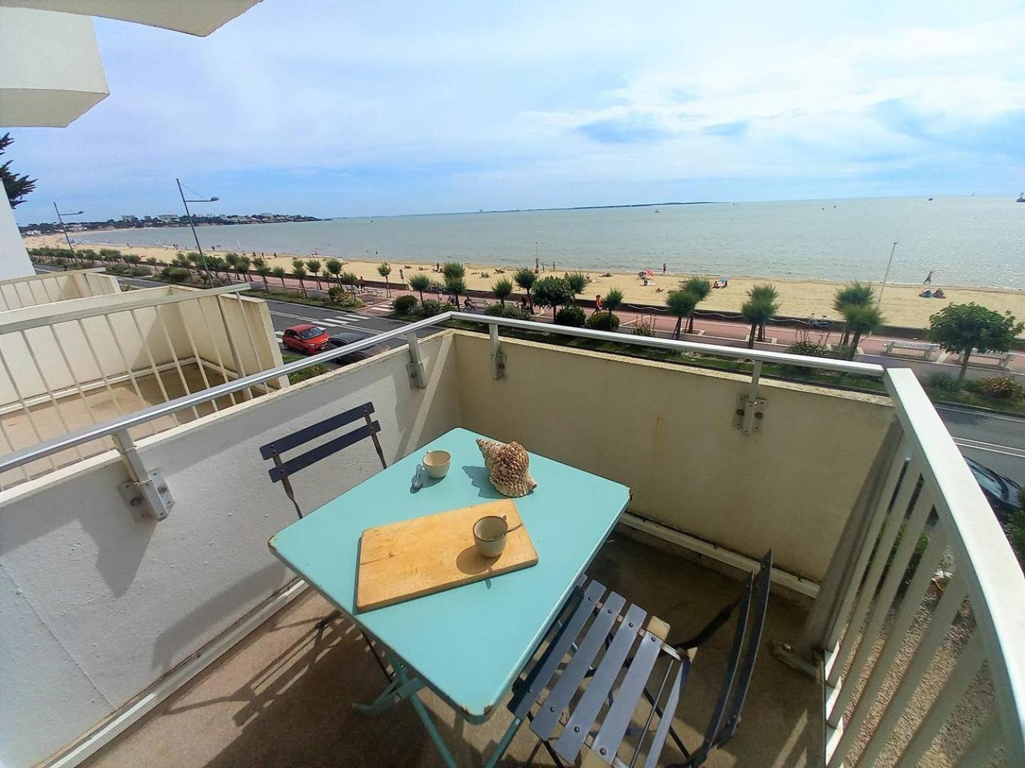 Royan - Vue Mer Pour Cet Appartement Face A La Plage - Grande Conche Εξωτερικό φωτογραφία