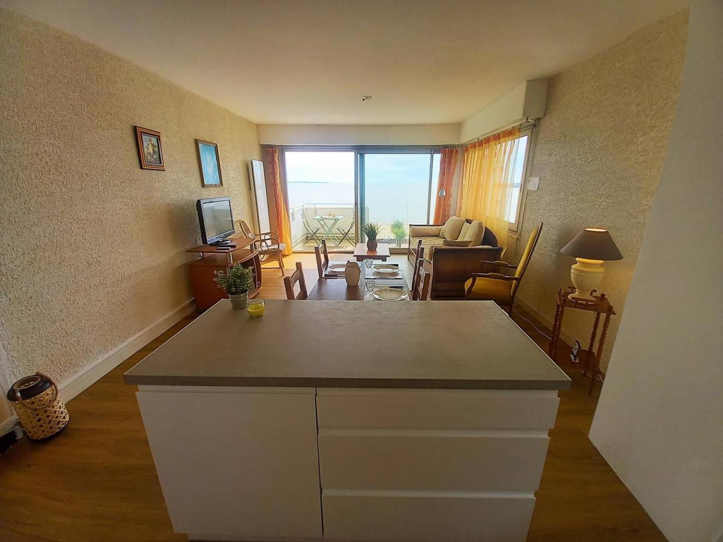 Royan - Vue Mer Pour Cet Appartement Face A La Plage - Grande Conche Εξωτερικό φωτογραφία